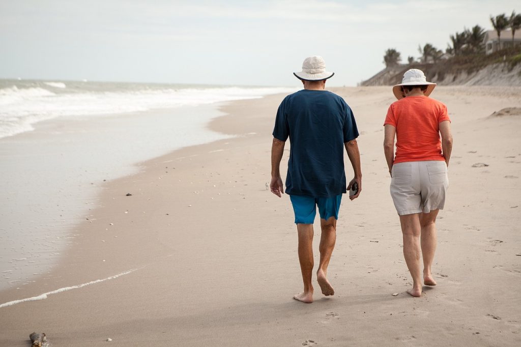 Rentner am Strand